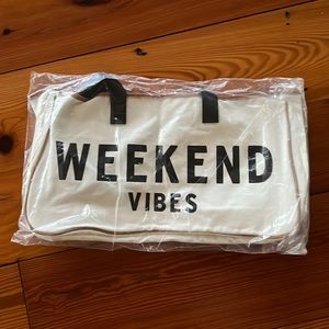 Santa Barbara Design Studio Hold Everything Canvas Tote leather handles 20”x11”